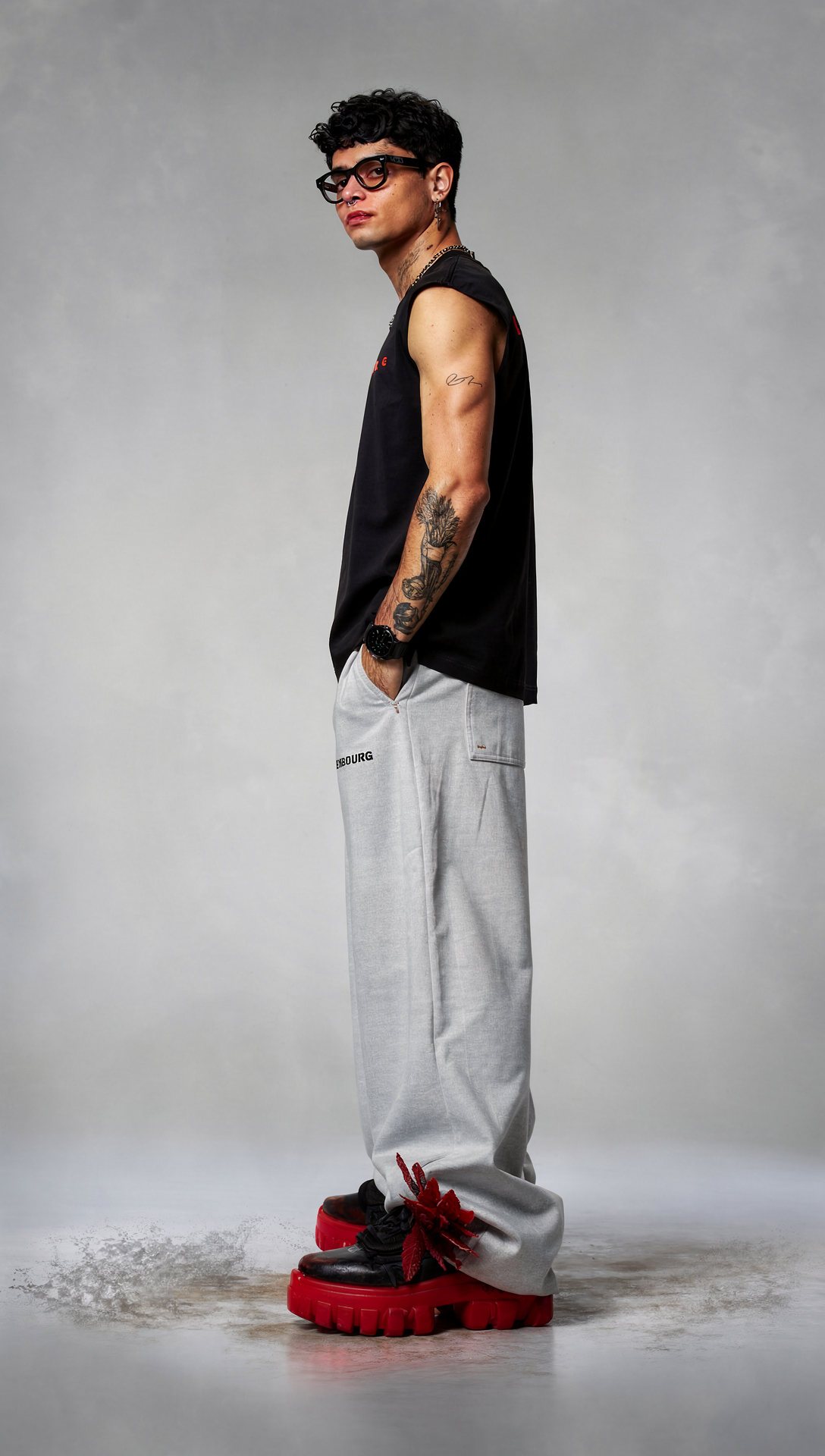 LUXENBOURG GRAY CORE BAGGY JOGGERS