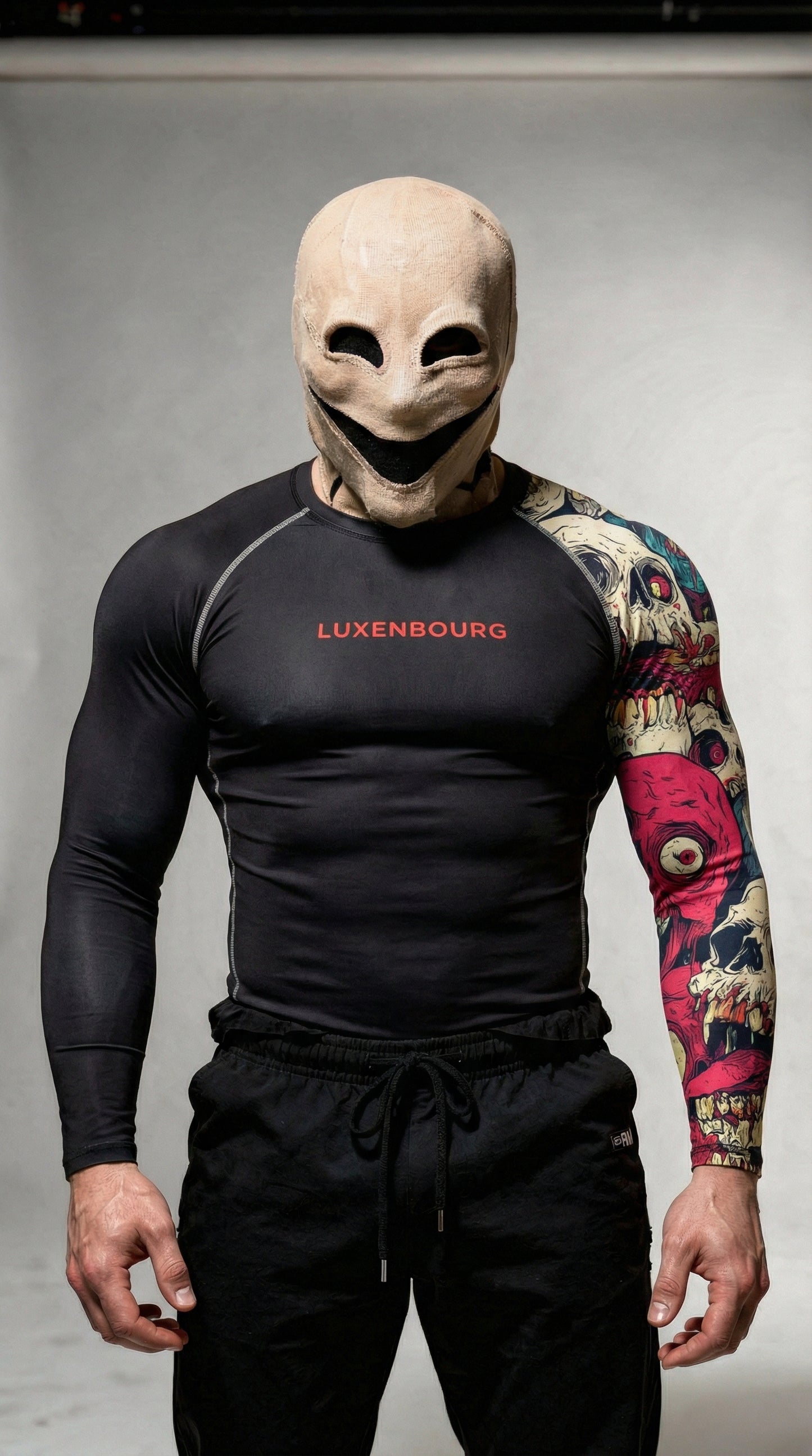 LUXENBOURG Dirty Skelliton Compression Tee