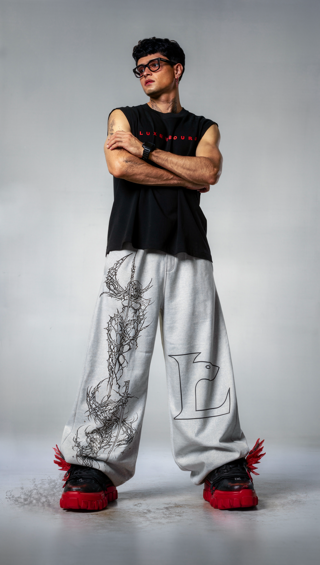 LUXENBOURG Gothic Illustration GRAY BAGGY JOGGERS