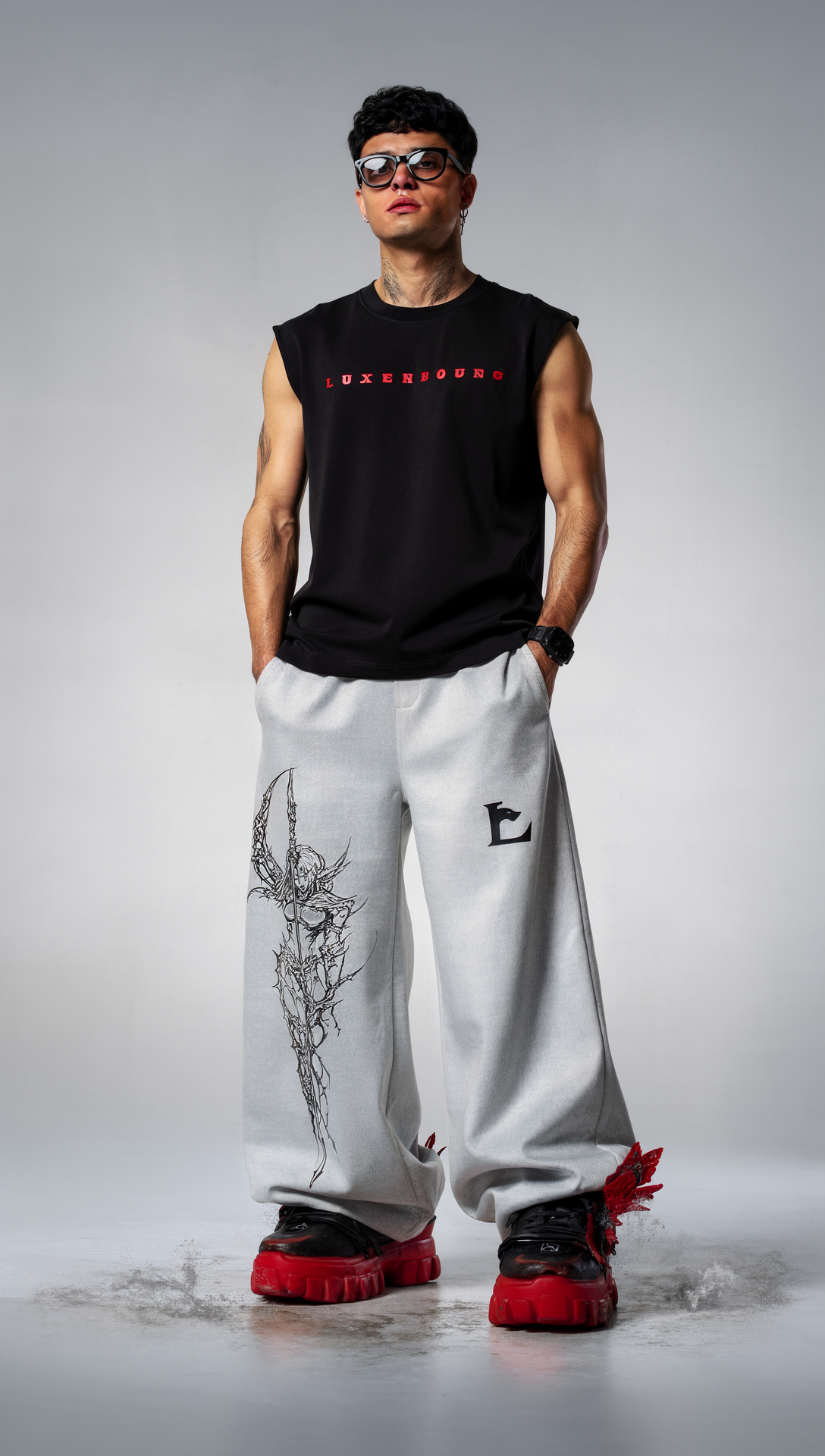LUXENBOURG Wraith BAGGY JOGGERS
