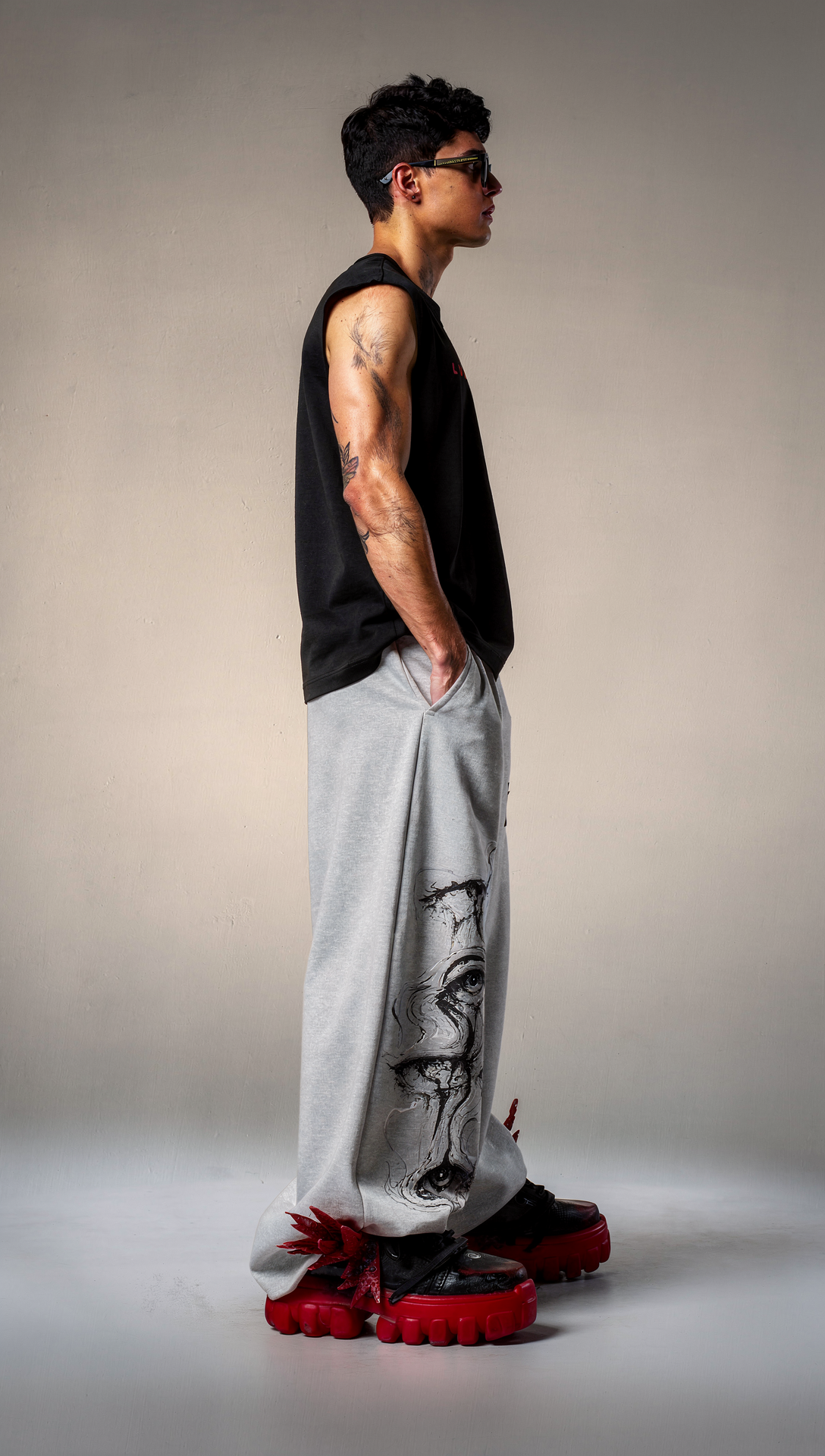 LUXENBOURG Ethereal Eye GRAY JOGGERS