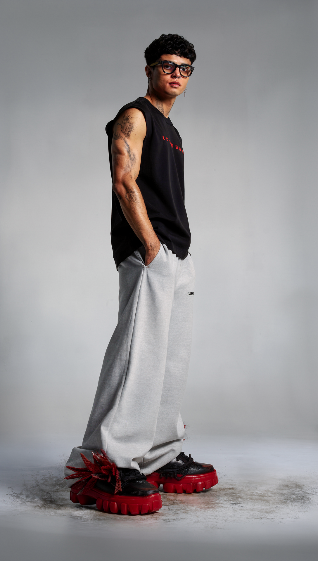 LUXENBOURG GRAY CORE BAGGY JOGGERS