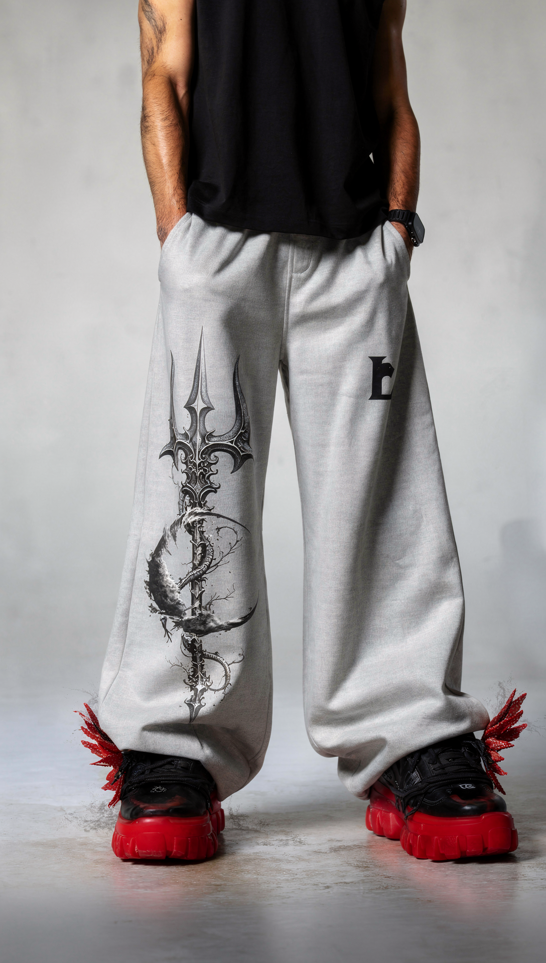LUXENBOURG Leviathan GRAY OVERSIZED JOGGER